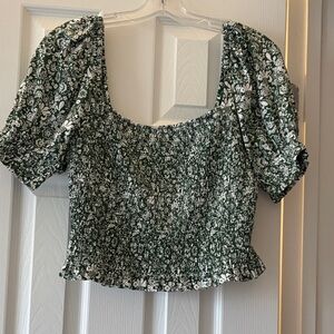 Boden Green and White Smocked Floral Crop Top